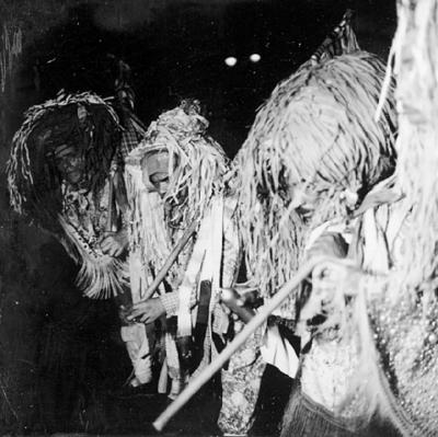 Maracatu no carnaval pernambucano