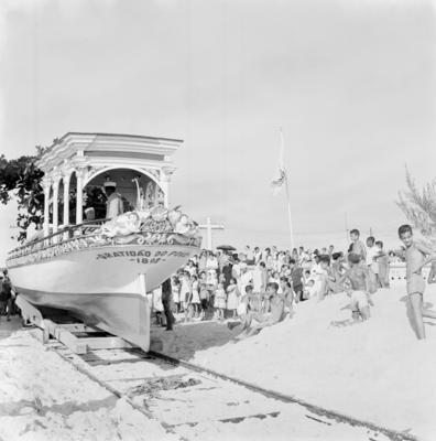 Galeota Gratidão do Povo na procissão de Nosso Senhor dos Navegantes