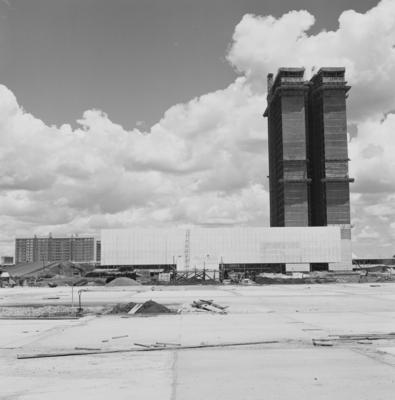 Congresso Nacional e Museu Histórico de Brasília (em primeiro plano) em construção