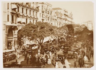 Avenida Rio Branco entre as Ruas São Bento e Acre
