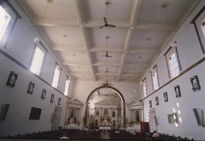 Interior de igreja