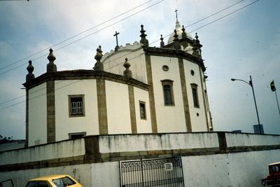Igreja da Glória do Outeiro - vista lateral