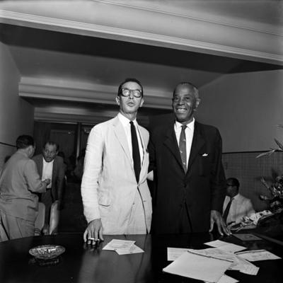 Comemoração do aniversário de 18 anos de fundação da Sociedade Brasileira de Autores, Compositores e Escritores de Música (SBACEM)