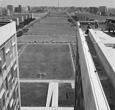 Esplanada dos Ministérios, vista do topo do Congresso Nacional