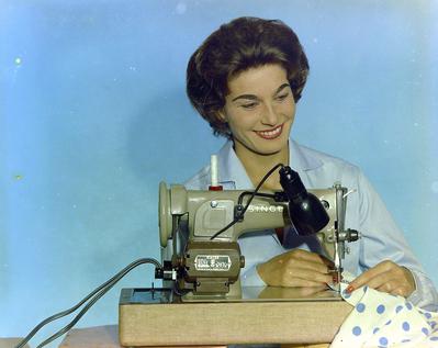 Campanha publicitária para máquina de costura Singer