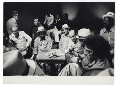 Tinhorão e sambistas