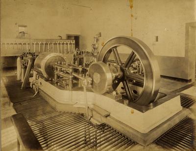 Máquina compressora dos guindastes hidráulicos