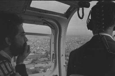 José Rubens Siqueira, à esquerda. Sobrevoo de helicóptero em São Paulo