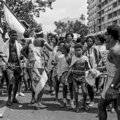 Desfile de blocos no Banho de Mar à Fantasia