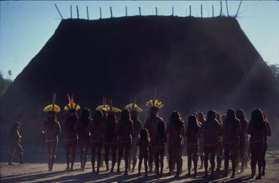 Série Xingu - Mulheres na cerimônia do Yamaricumã