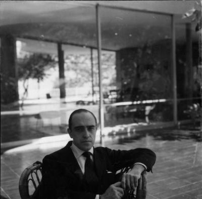 Oscar Niemeyer na Casa das Canoas