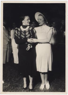 Dircinha Batista e Beatriz Costa