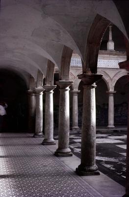 Convento e Igreja de São Francisco - claustro