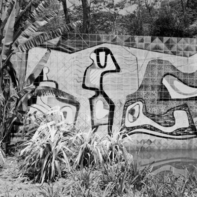 Painel de Burle Marx na residência Arnaldo Aizim, projeto de Paulo Santos
