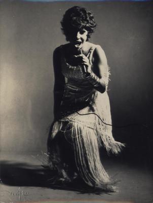 Eliana Pittman ao microfone