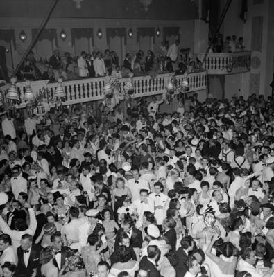 Baile de carnaval no Theatro Municipal