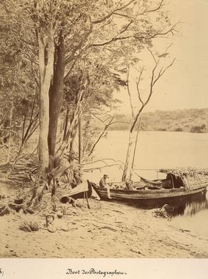 Autorretrato de Frisch no Tarumã, afluente do rio Negro