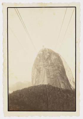 Morro do Pão de Açucar; trajeto do bondinho