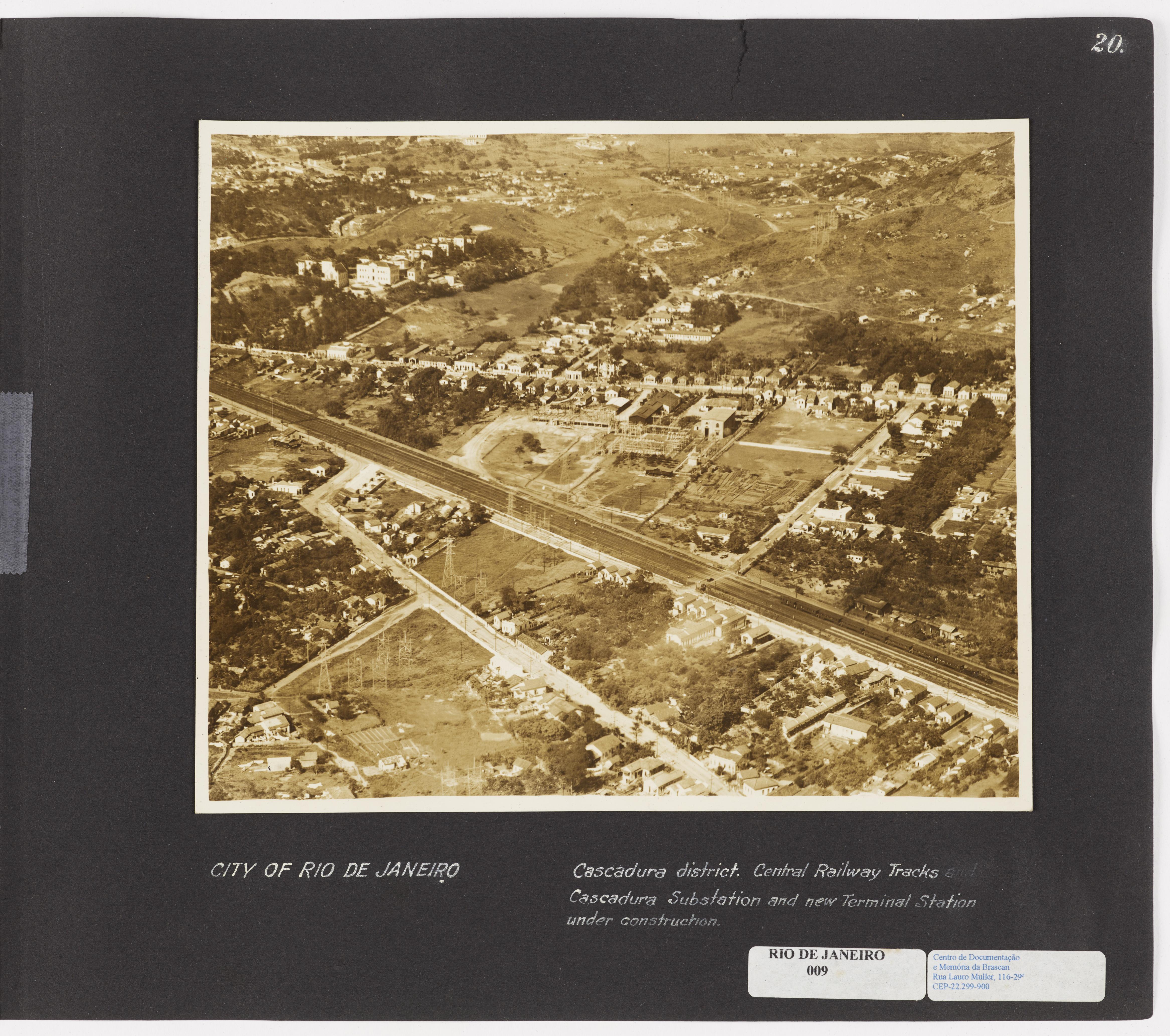 Tomada de avião do bairro de Cascadura - Trilhos Ferroviários Centrais, Subestação de Cascadura e nova Estação Terminal em construção