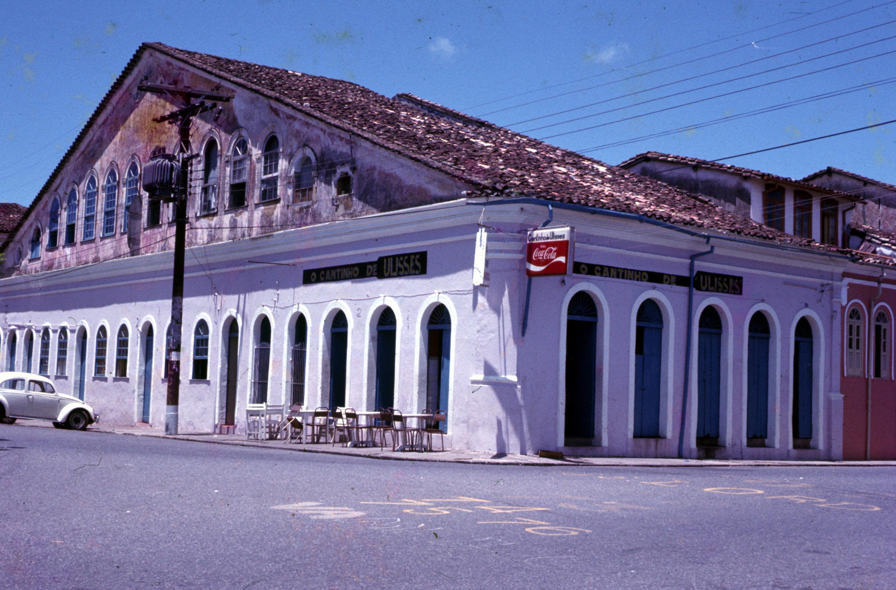 Casa com oitão