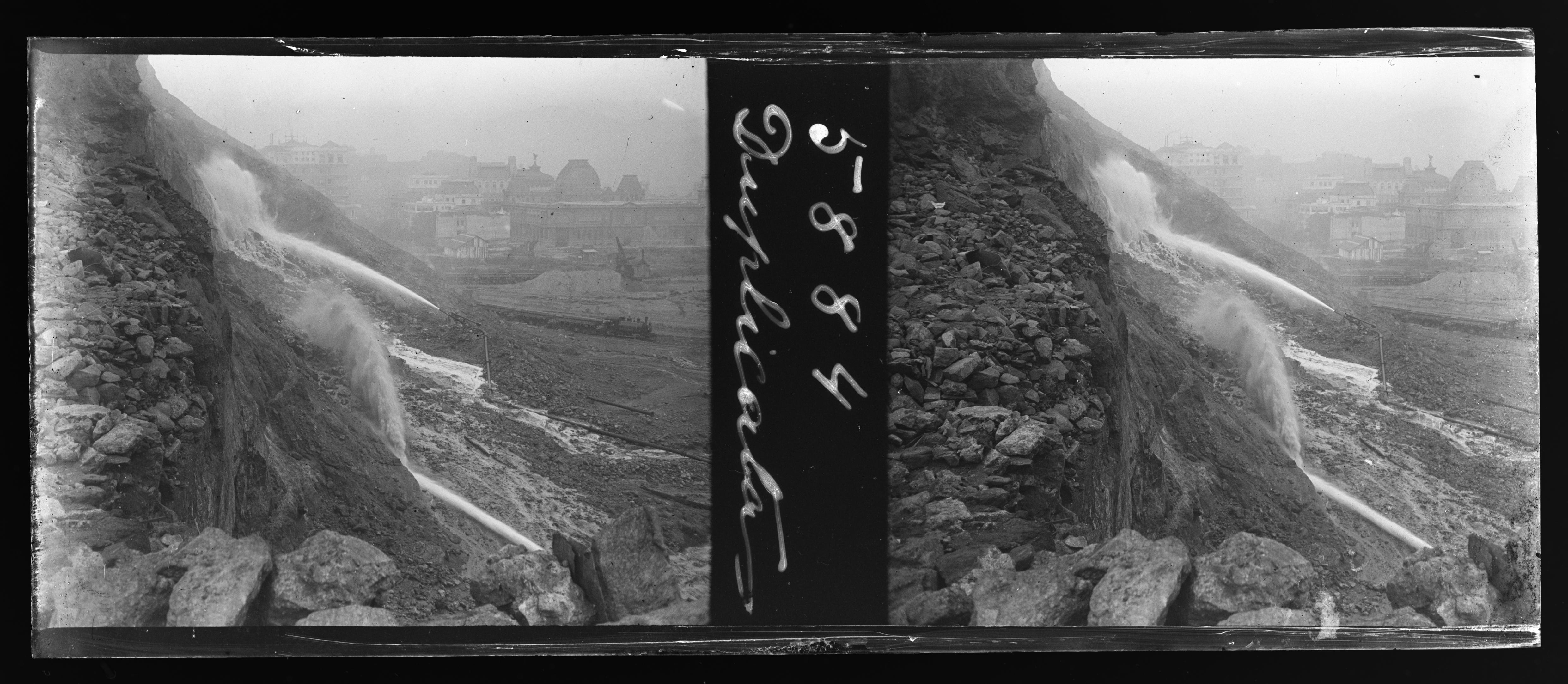 Desmonte do Morro do Castelo realizado por jatos d'agua sob pressão