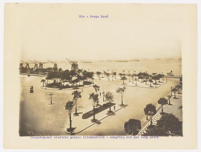 Praça Mauá; substituição da iluminação à gás por incandescente