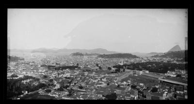 Panorama do centro da cidade; tomado do Morro do Pinto