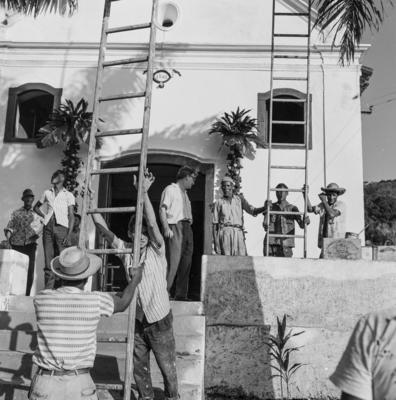 Preparativos para festa junina no Sítio Burle Marx
