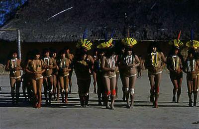 Série Xingu - Mulheres na cerimônia do Yamaricumã