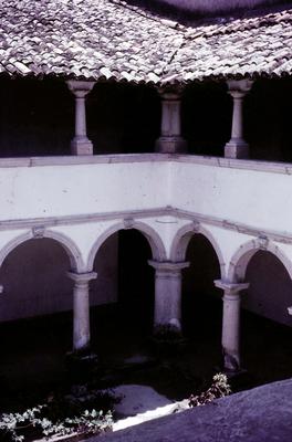 Convento e Igreja de São Francisco - claustro