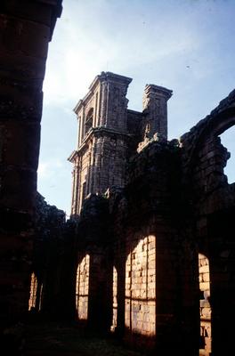 Ruínas da Igreja de São Miguel Arcanjo