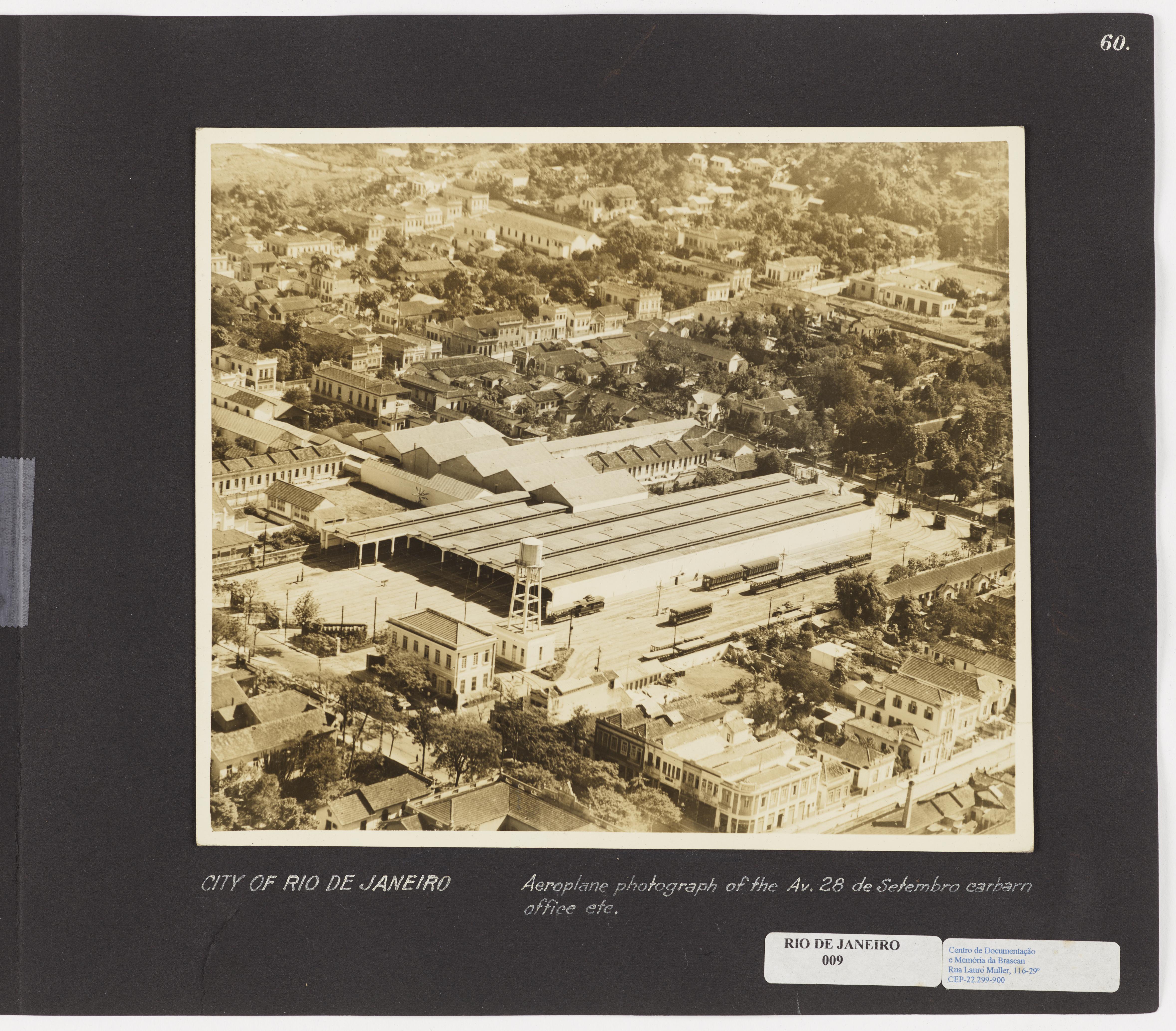 Oficina-garagem na Avenida 28 de Setembro - tomada de avião