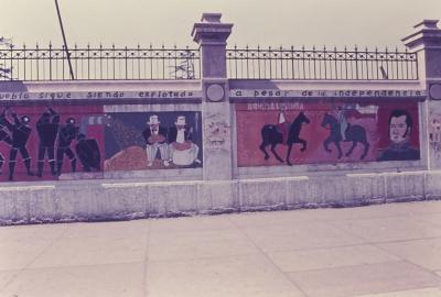 Manifestações políticas em muro