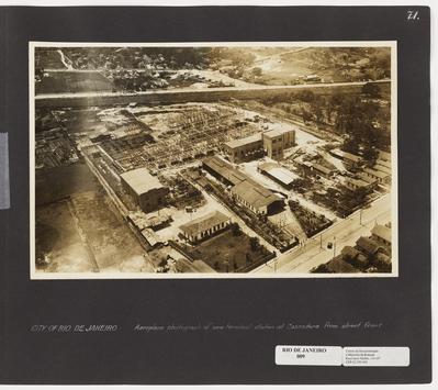 Estação Terminal recém construída em Cascadura - tomada de avião