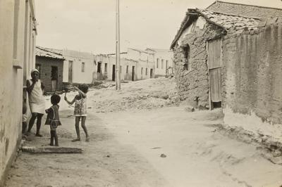 Vila no trajeto entre Pirapora (MG) e Juazeiro (BA)