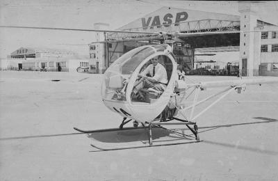 Piloto do helicóptero. Sobrevoo em São Paulo