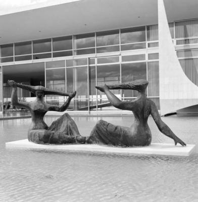 Escultura "As Iaras" ou "As Banhistas", de Alfredo Ceschiatti