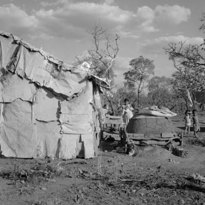 Moradia na Sacolândia, arredores de Brasília