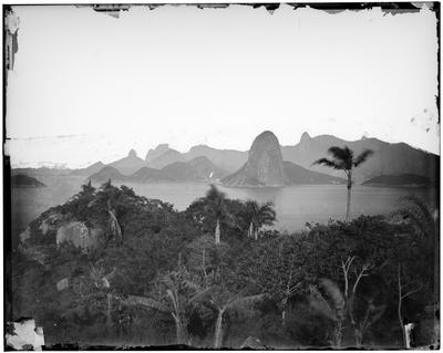 Entrada da Baía de Guanabara, ao fundo o Pão de Açúcar