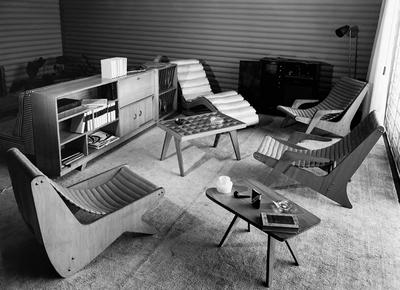 Conjunto de mobiliário na residência do arquiteto Clóvis Felipe Olga