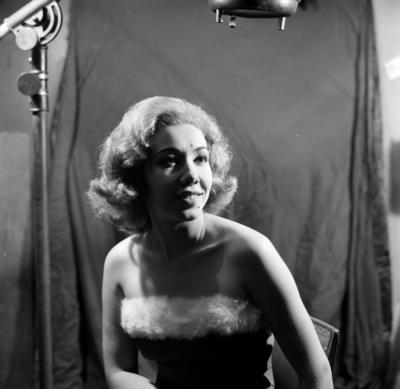 Artista não identificada