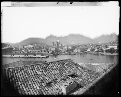 Vista do centro; tomada da Ilha das Cobras