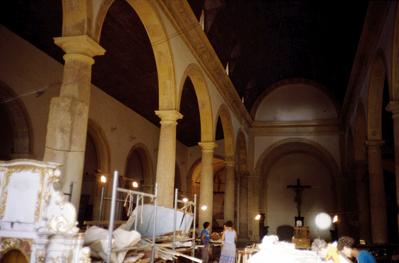 Igreja da Sé em obras - interior