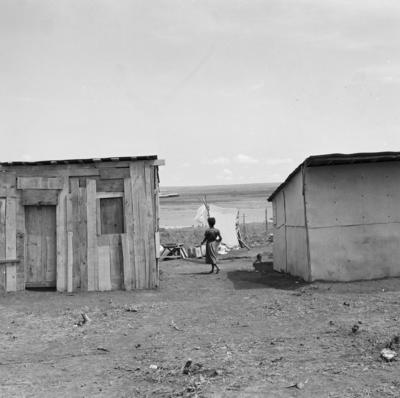Moradia na Sacolândia, arredores de Brasília