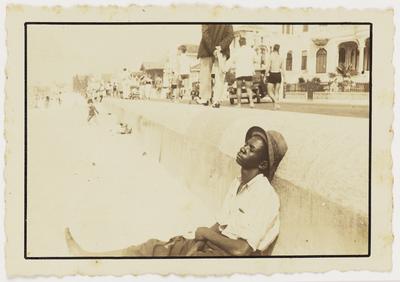 Praia de Copacabana - rapaz de chapéu