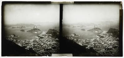 Enseada e bairro de Botafogo vistos do alto do Morro do Corcovado