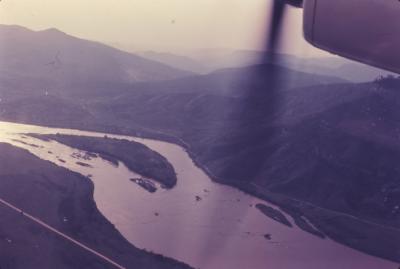 Vista aérea do rio Jequitinhonha, próximo à cidade de Diamantina