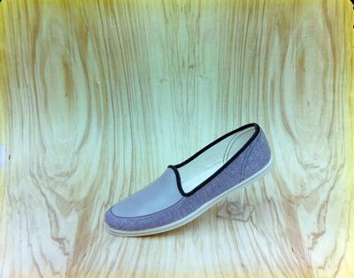 Campanha publicitária da agência J. Walter Thompson para calçado Boliche da Alpargatas