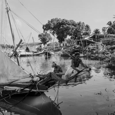 Vila da Barca, barcos com pescadores