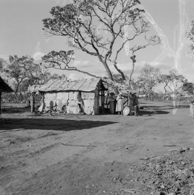 Moradia na Sacolândia, arredores de Brasília